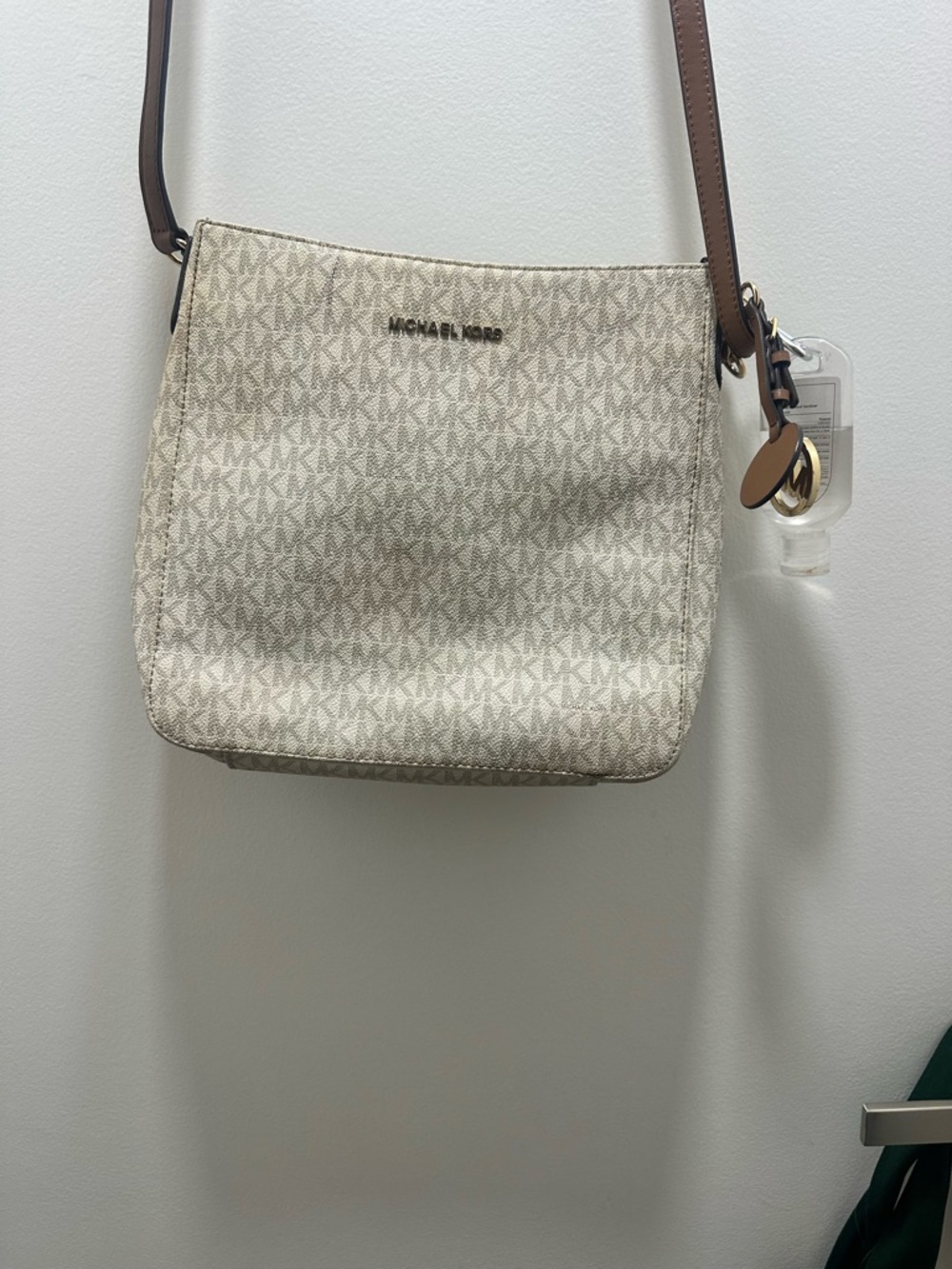 Michael Kors Beige/Tan Signature Crossbody Bag